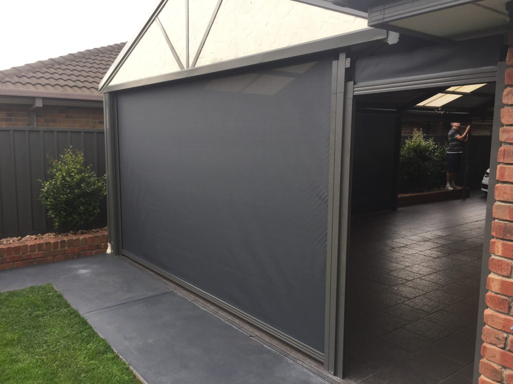 Slidetrack outdoor blinds