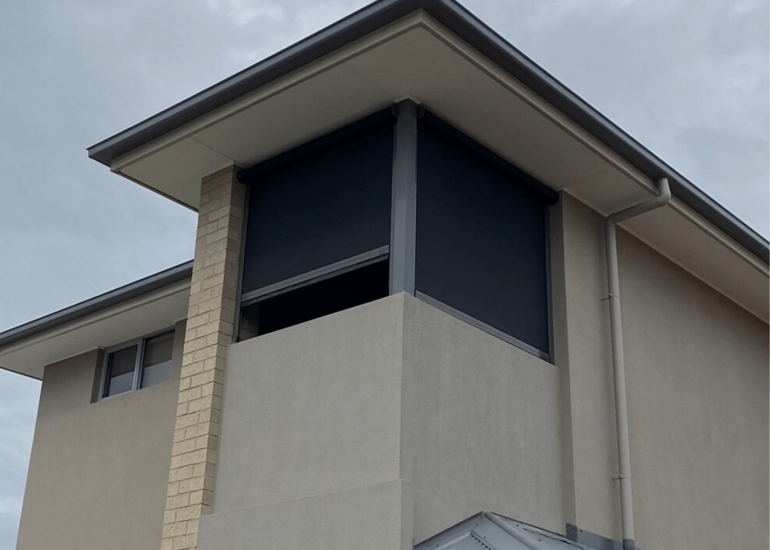 Best Outdoor Blinds Adelaide Ziptrak vs Zipscreen vs Slidetrack